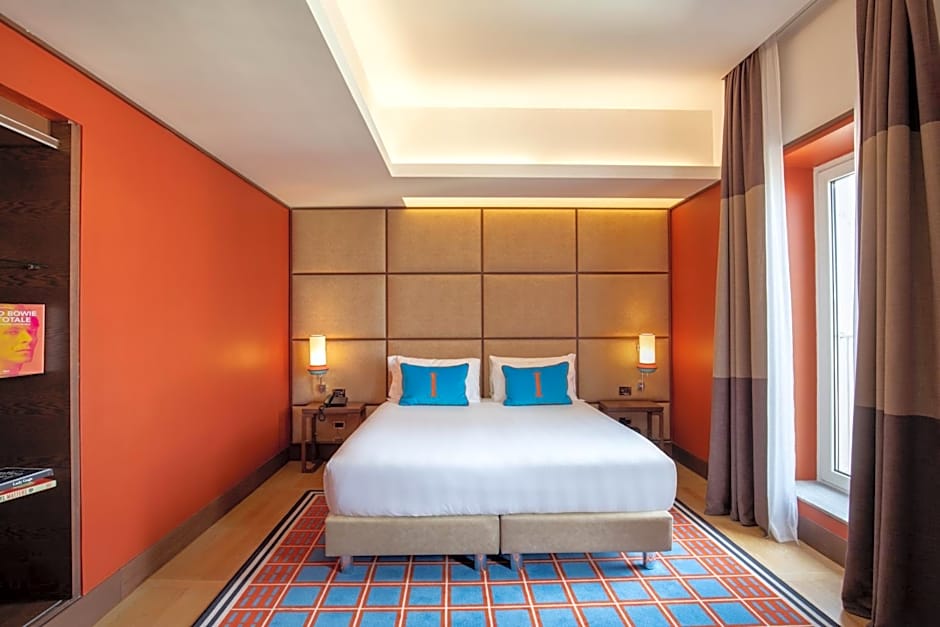 The Independent Hotel