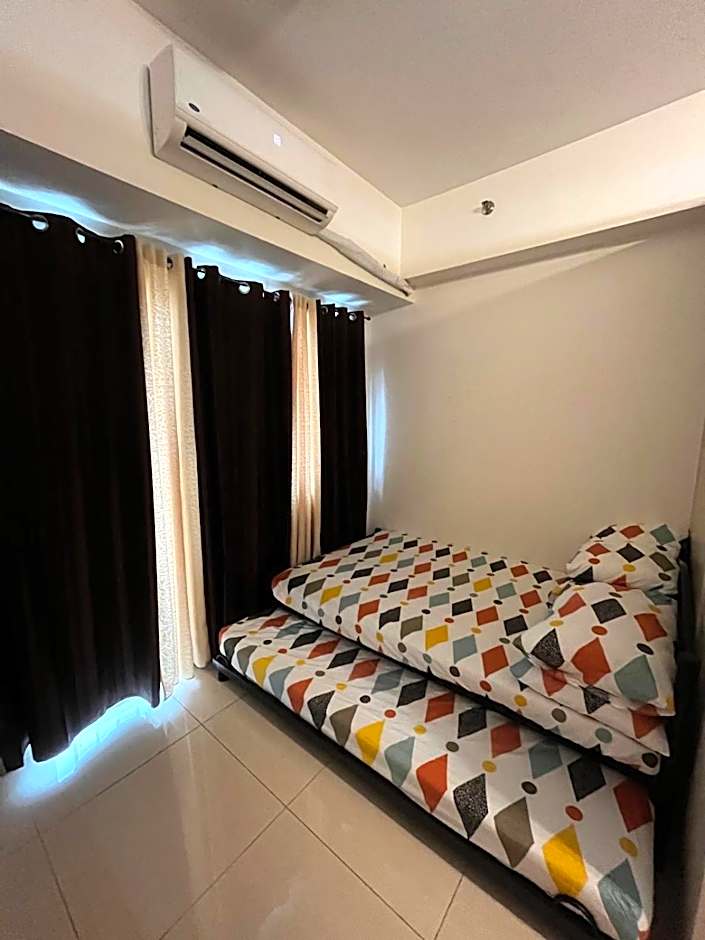 Lovely 1BR Condo @ SM Southmall w/ Netflix & High Speed WIFI