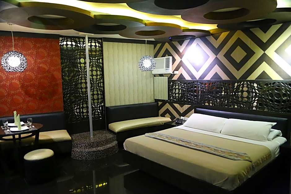 Victoria Court Las Pinas