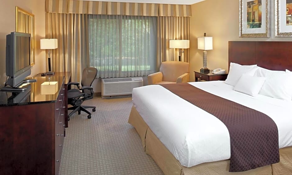 DoubleTree By Hilton Hotel Charlotte Airport