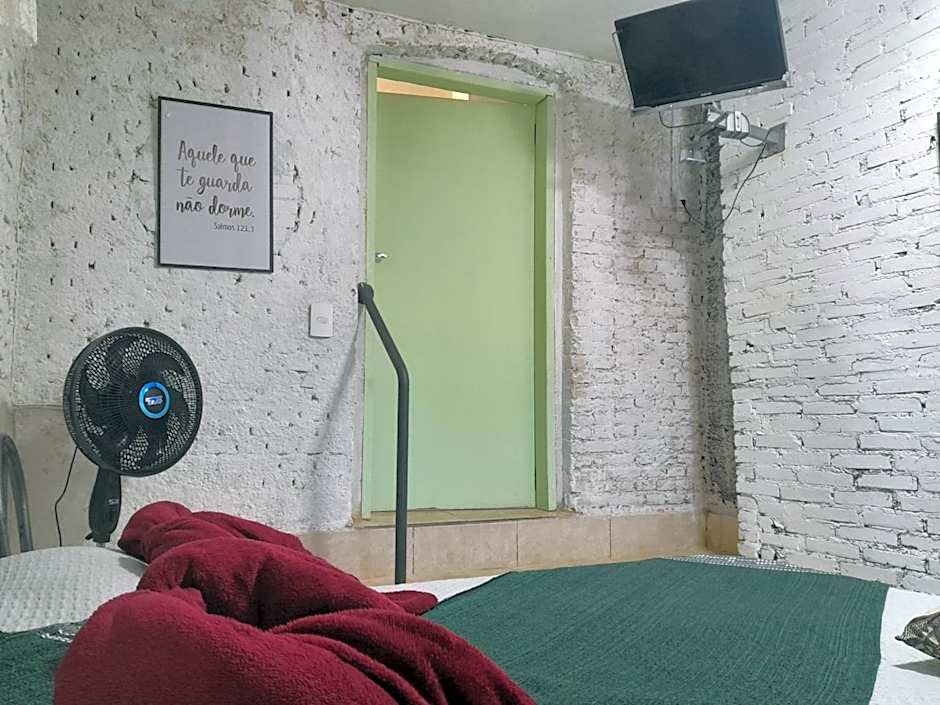 Lopez Village GuestHouse