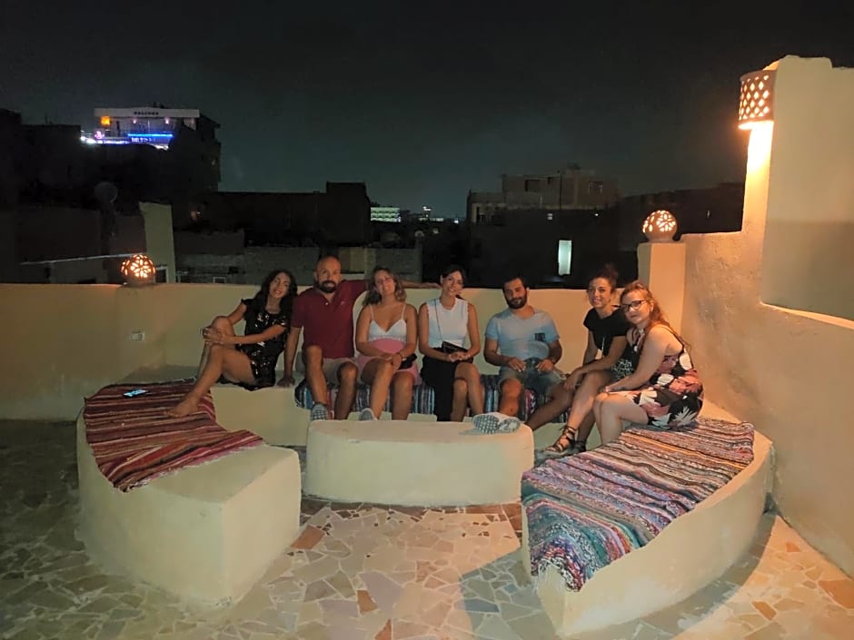 Anubis kingdom Pyramids View