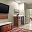 La Quinta Inn & Suites by Wyndham Oxford - Anniston