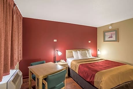 1 Queen Bed, Nonsmoking