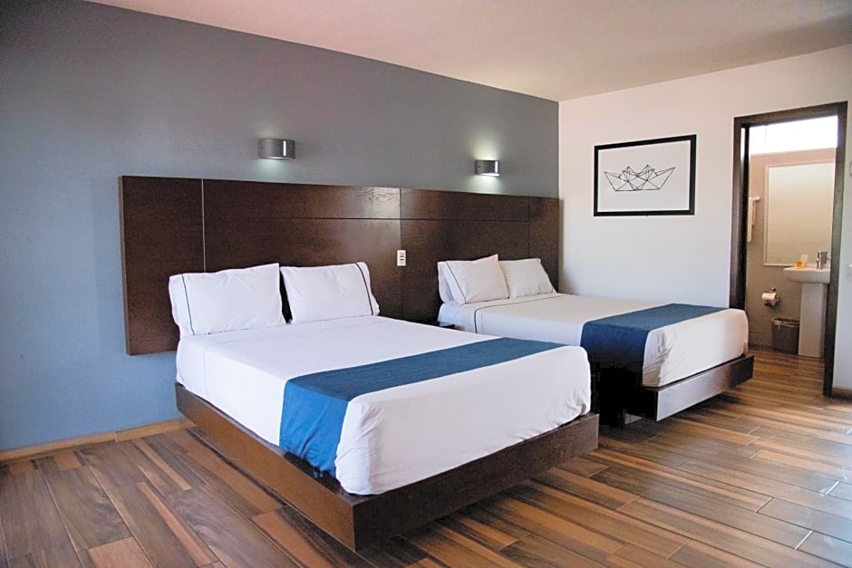 Hotel Expo Plaza Business and Family Guadalajara