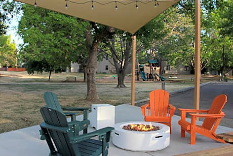 Boulder Twin Lakes Inn