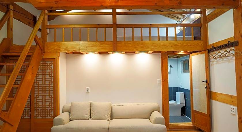 Samlockhon Hanok Guesthouse