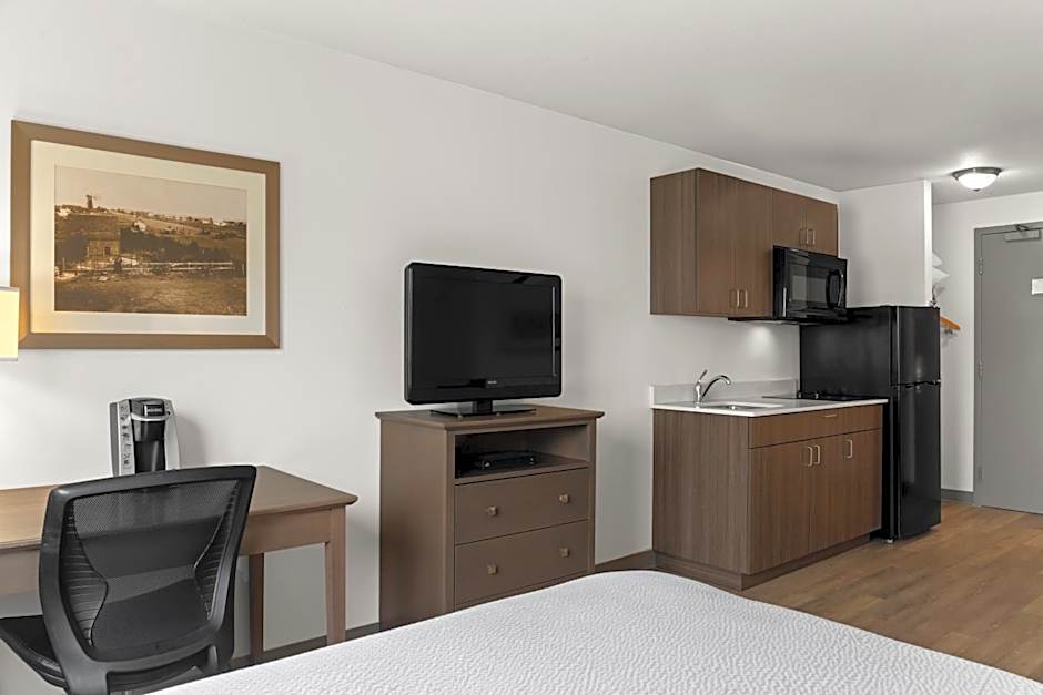 Days Inn by Wyndham Steinbach