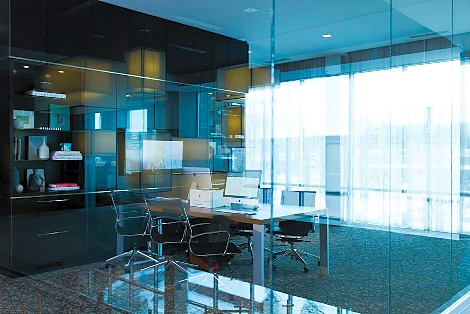 AC Hotel by Marriott Cincinnati at Liberty Center