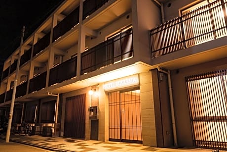 HOTEL ECCLESIA