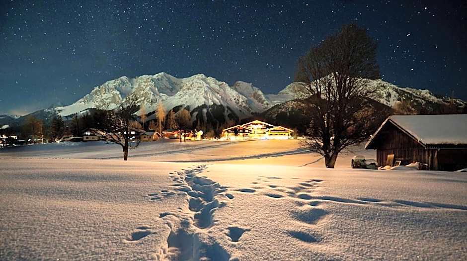 Almfrieden Hotel & Romantikchalet