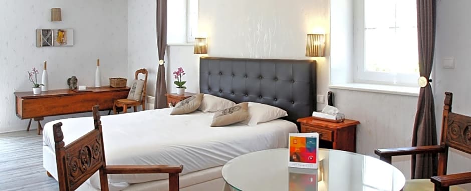 Manoir de Moellien, The Originals Relais (Relais du Silence)