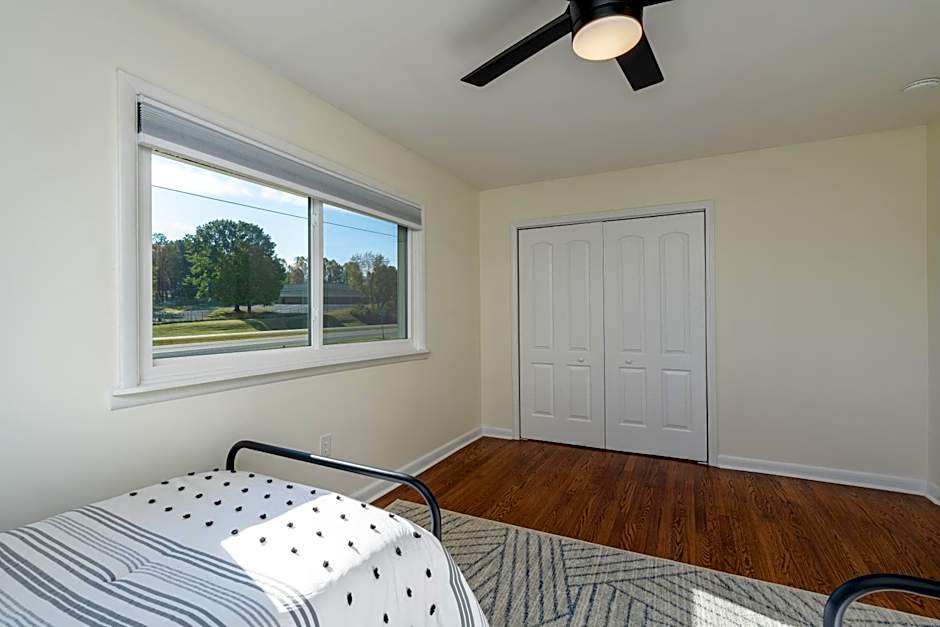 NEW Dragster Dream House 3BD2BA Game Room