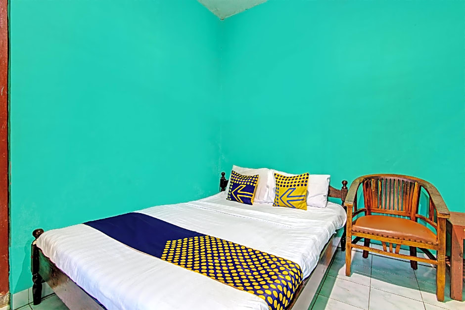 SPOT ON 92873 Losmen Parikesit