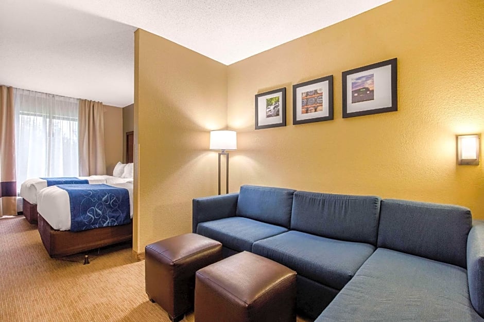 Comfort Suites Manchester near Arnold AFB