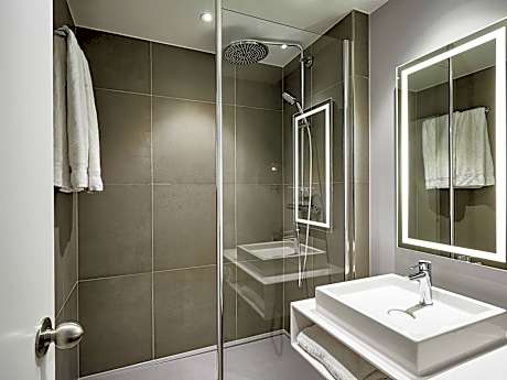 Superior Triple Room with Two Single Beds and One Sofa