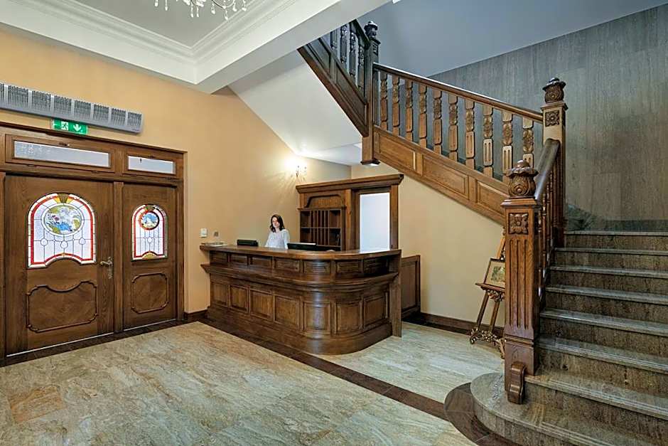 Hotel Pałac Poledno