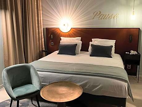 Standard King Room
