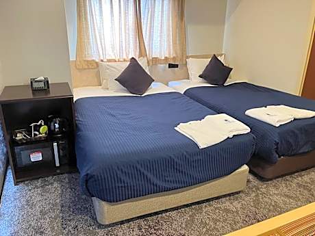 Twin Room with Tatami Area - Non-Smoking