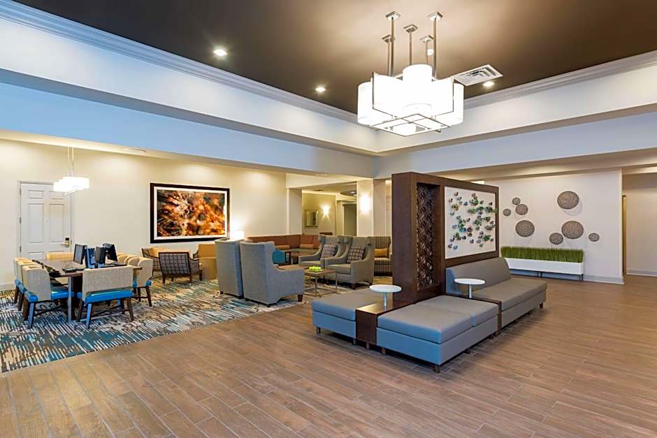 DoubleTree by Hilton Pleasant Prairie Kenosha