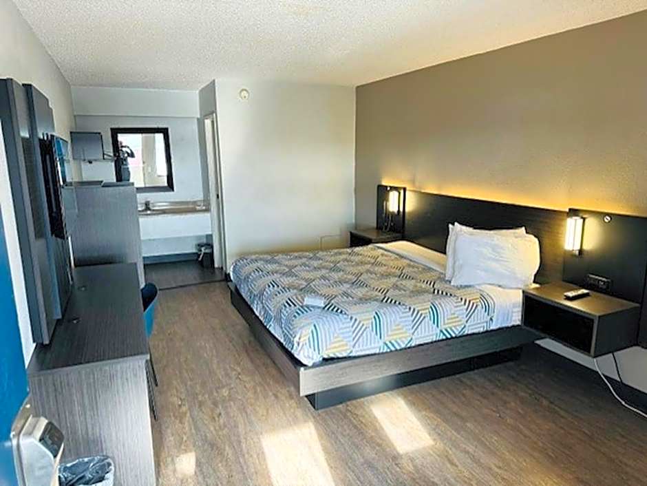 Motel 6-Cedar Rapids, IA