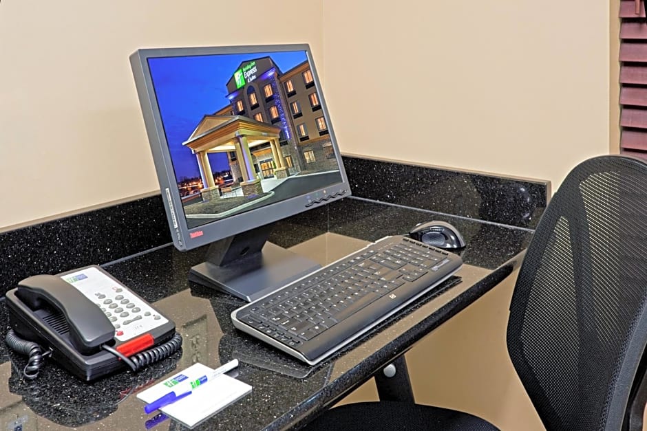 Holiday Inn Express Hotel & Suites Syracuse North Airport Area By IHG