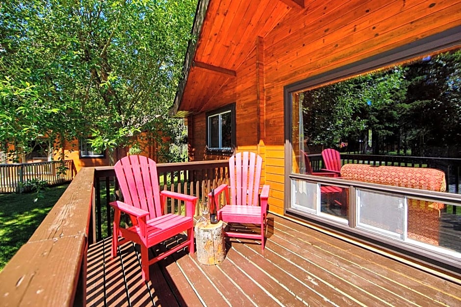 Castle Mountain Chalets