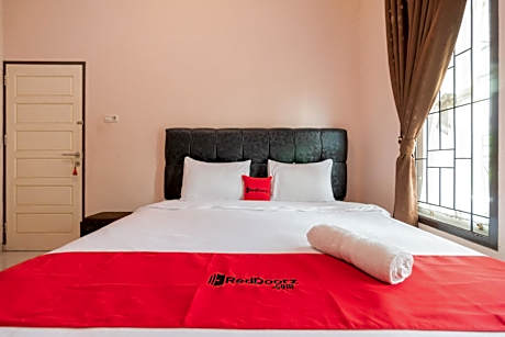 RedDoorz Syariah at D'Ostha Residence