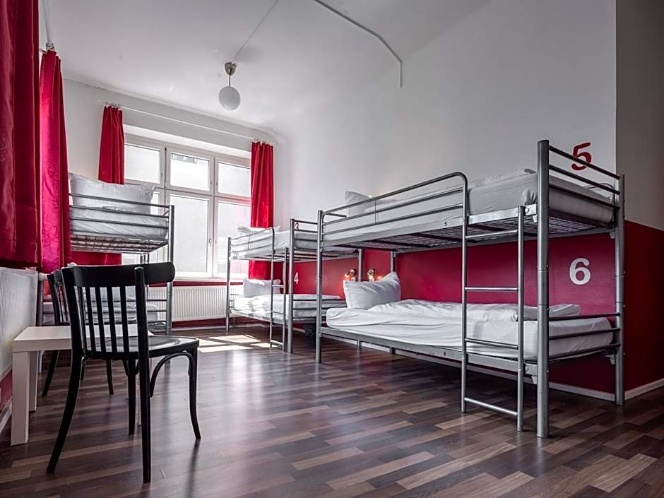 Ballhaus Berlin Hostel