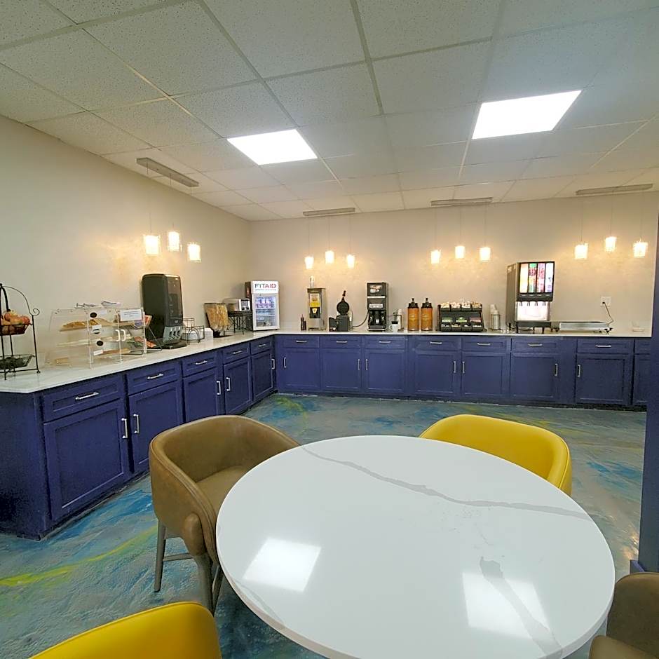 Days Inn by Wyndham Del Rio