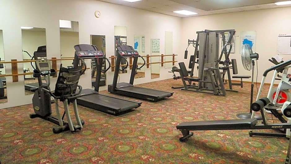 Voyageur Inn And Conference Center