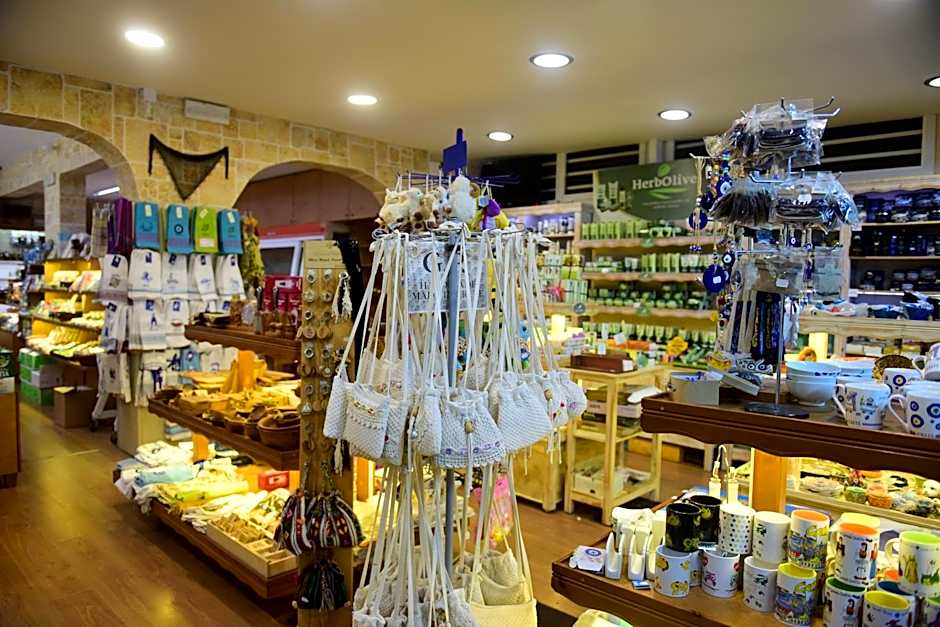 Blue Horizon Apartments