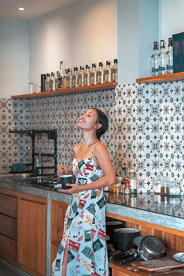 MAHALONA BALI STAY