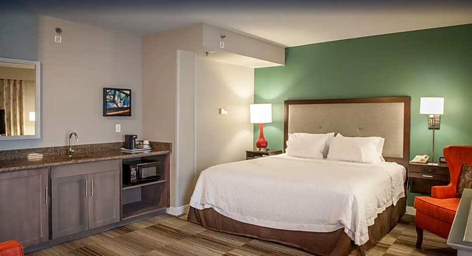 Hampton Inn By Hilton & Suites New Orleans-Convention Center