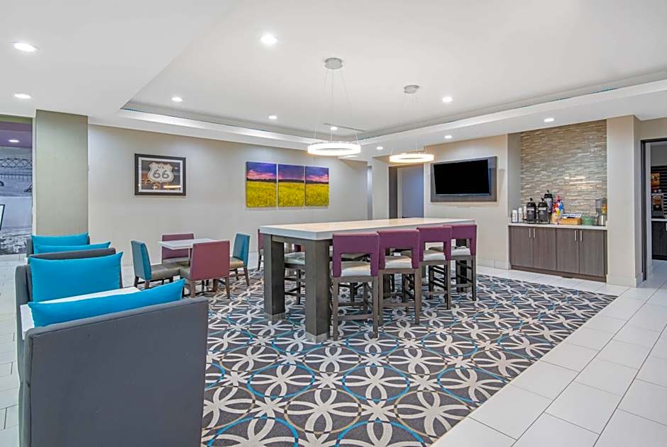 La Quinta Inn & Suites by Wyndham Weatherford OK