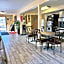 Econo Lodge Lansing - Leavenworth