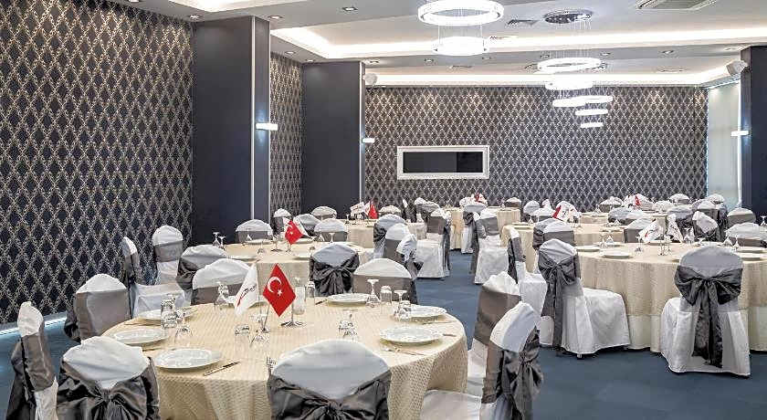 Ramada Hotel and Suites Edirne