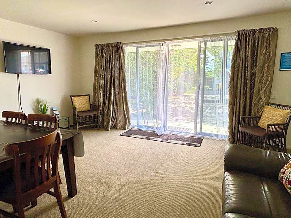 ASURE Phoenix Motor Inn