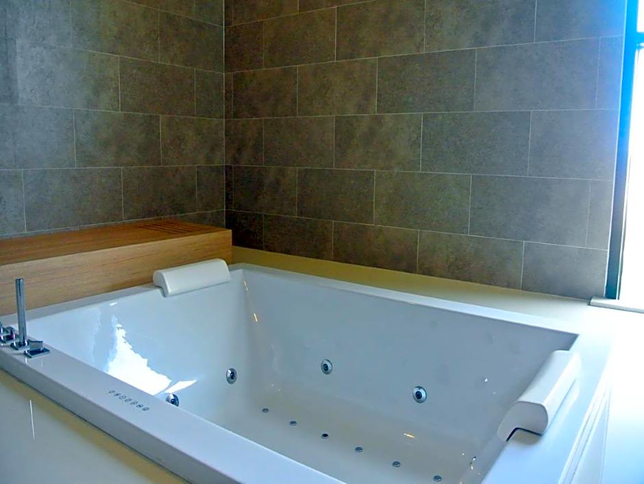 Himawari Guesthouse at Kanyarat