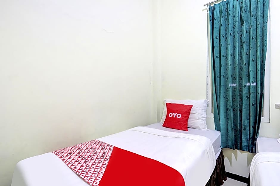 Capital O 90709 Djati Guest House