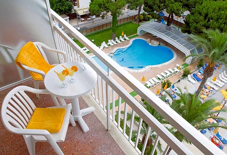 GHT Oasis Park & Spa
