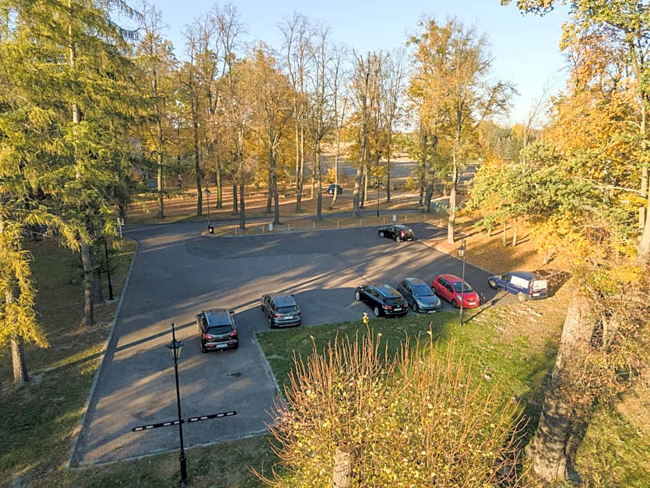 Hotel w Dobieszkowie