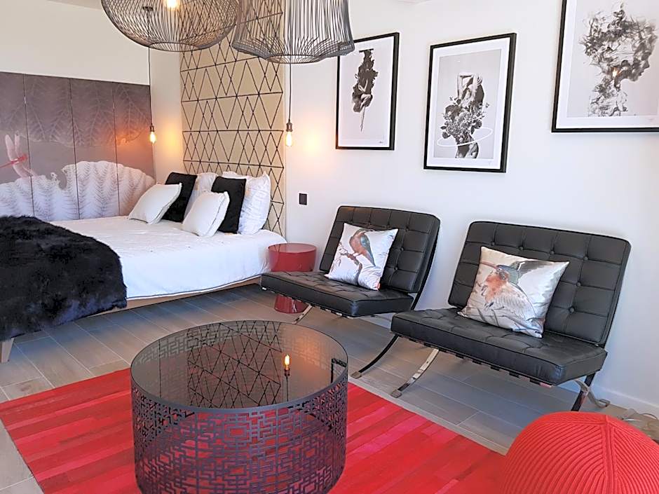 Photo 1 of 15 of Deluxe 1 King Bed