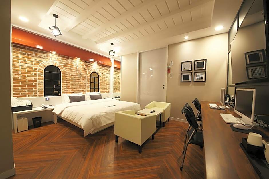 Premium Ava Hotel