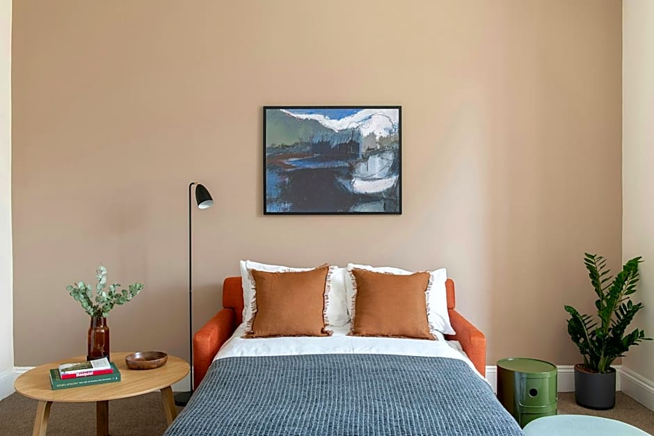 SACO Reading – Castle Crescent