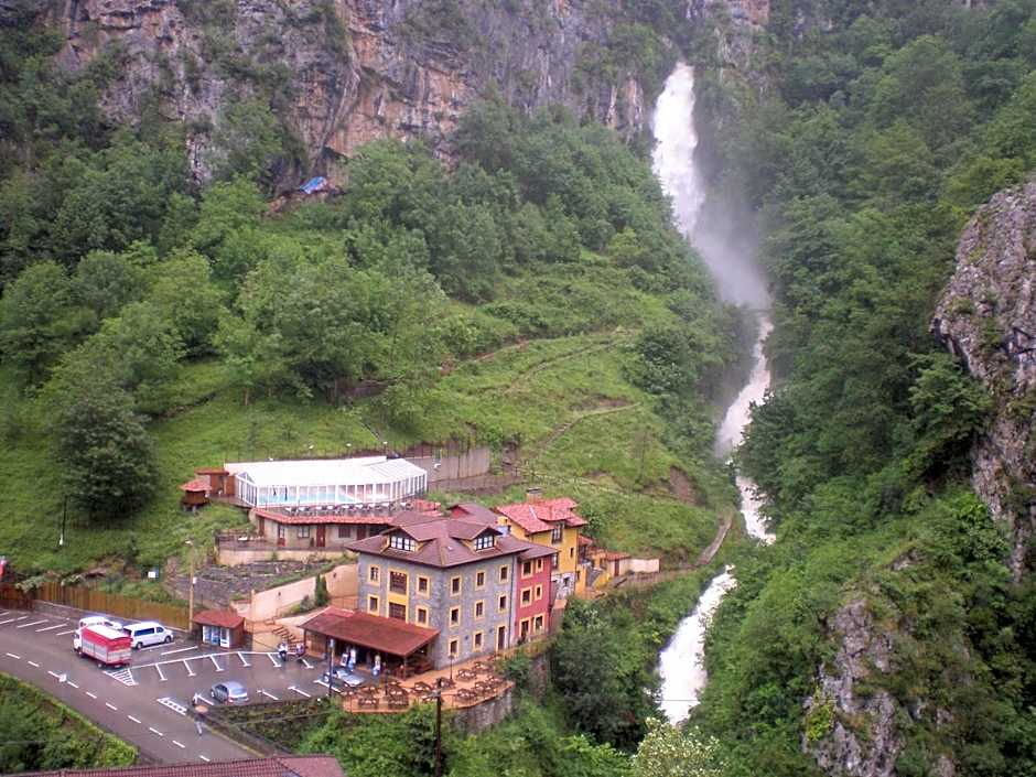 Hotel Puente Vidosa