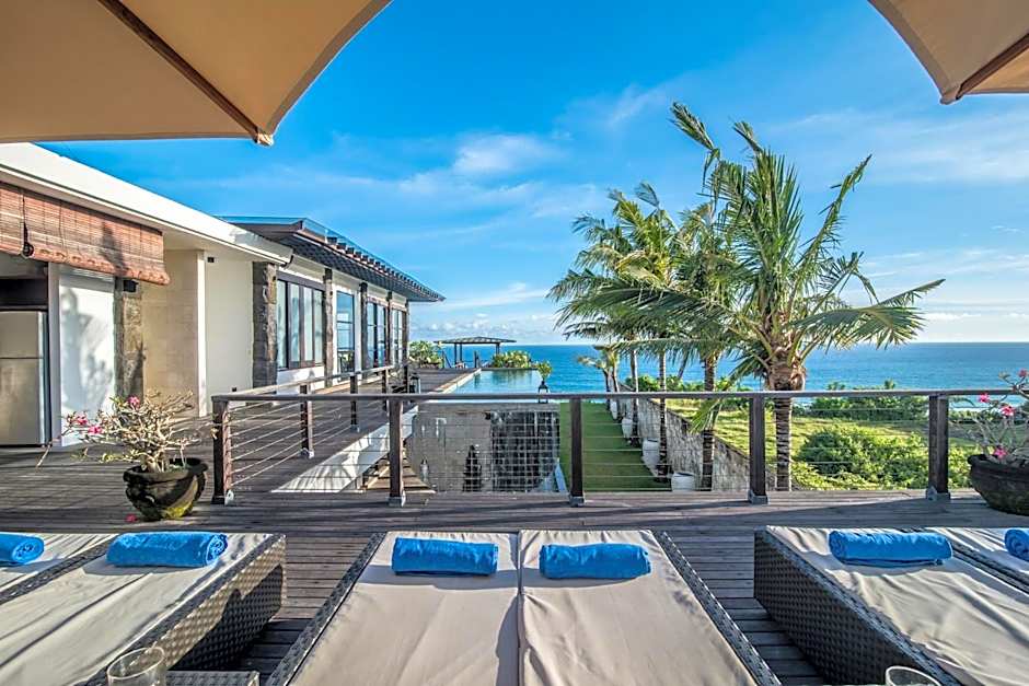 PANDAWA CLIFF OCEAN FRONT PRIVATE LUXURY VILLA 3BR