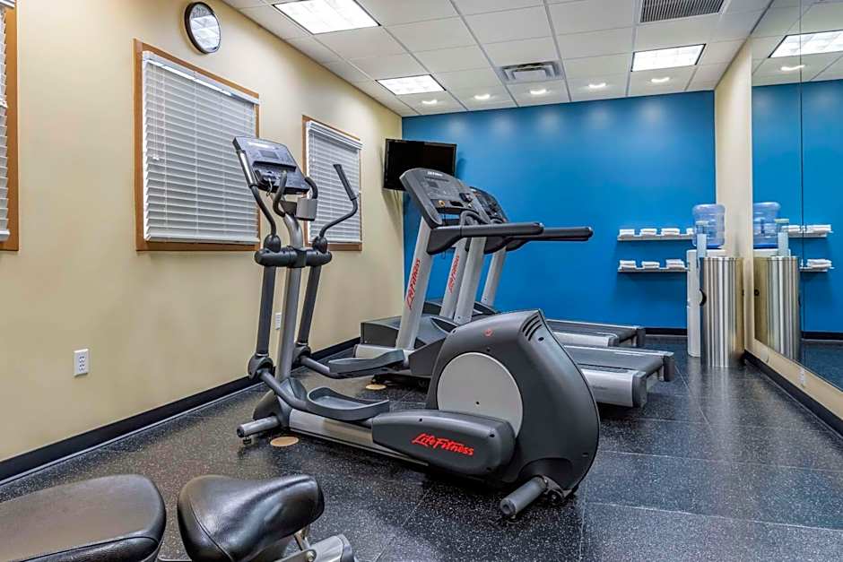 Comfort Inn & Suites