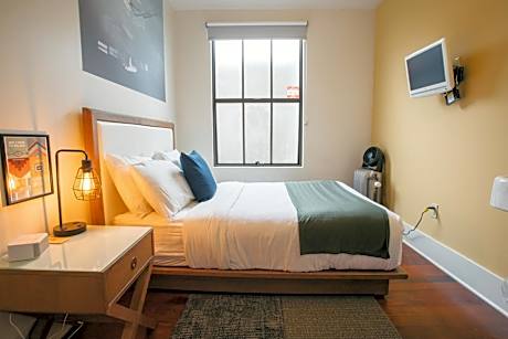 Double Room with Shared Bathroom