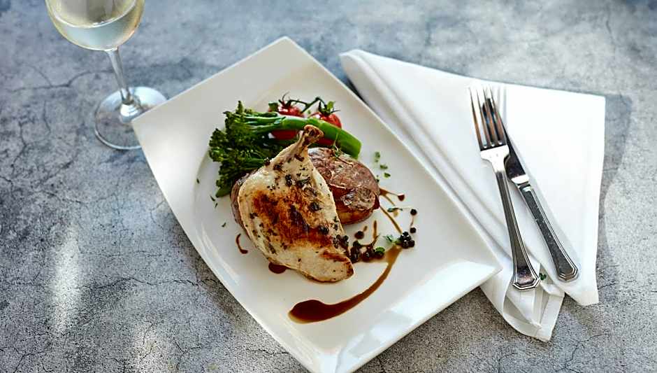 Crowne Plaza Canberra By IHG